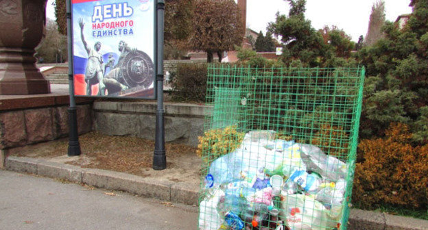 Мусорная корзина на улицах Волгограда. Фото Вячеслава Ященко для "Кавказского узла"