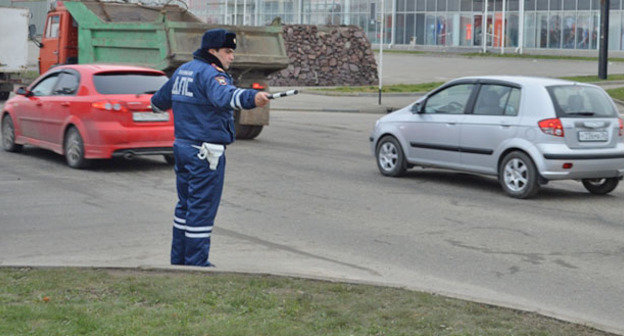 Регулировщик движения. Фото: госавтоинспекция МВД России http://www.gibdd.ru/