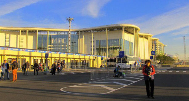 Здание медиацентра Олимпийского парка в Сочи. Фото Светланы Кравченко для "Кавказского узла"