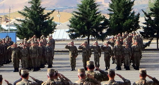 Построение. Армия НКР. Фото Алвард Григорян для "Кавказского узла" Построение. Армия НКР. Фото Алвард Григорян для "Кавказского узла"