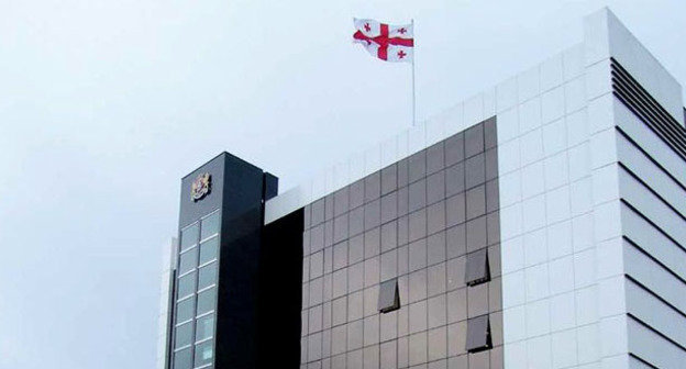 Здание министерства обороны Грузии. Фото: Ministry of Defense of Georgia 
http://pt.wikipedia.org/