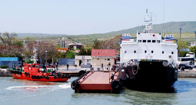 Паромная переправа "Кавказ". Фото Ильяса Богатырева для "Кавказского узла"