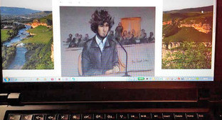 Очевидцы выкладывают в Твиттере рисунки из зала бостонского суда. Фото Бориса Суранова для "Кавказского узла" Очевидцы выкладывают в Твиттере рисунки из зала бостонского суда. Фото Бориса Суранова для "Кавказского узла"