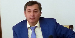 Магомедгусен Насрутдинов. Фото: http://www.riadagestan.ru/news/economy/v_dagestane_obsudili_perspektivy_razvitiya_gorodskikh_aglomeratsiy/?print=Y Магомедгусен Насрутдинов. Фото: http://www.riadagestan.ru/news/economy/v_dagestane_obsudili_perspektivy_razvitiya_gorodskikh_aglomeratsiy/?print=Y