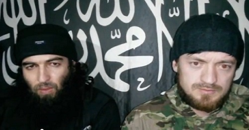 Абу-Мухаммад и Абу Мухаммад Агачаульский. Стоп-кадр видео, размещенного на сервисе YouTube 19 декабря.