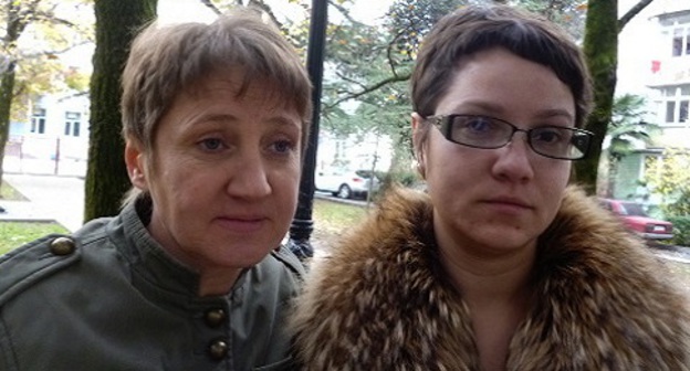 Ольга Мартынюк и Оксана Торопова. Фото Светланы Кравченко для "Кавказского узла" 