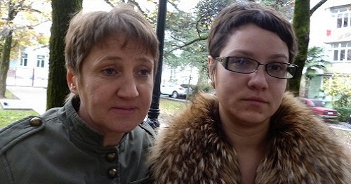 Ольга Мартынюк и Оксана Торопова. Фото Светланы Кравченко для "Кавказского узла" 