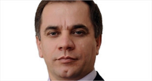 Раюдин Юсуфов. Фото: http://www.vipstav.ru/uploads/posts/2014-01/1391012882_10.jpg Раюдин Юсуфов. Фото: http://www.vipstav.ru/uploads/posts/2014-01/1391012882_10.jpg