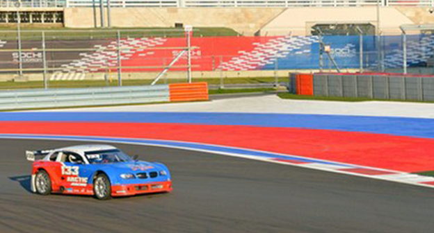 Первые тренировочные заезды гоночной серии «Митджет 2L» на "Сочи Автодроме". Фото: ttp://sochiautodrom.ru/news/circuit?id=588