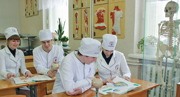 Студенты во время занятий в Краснодарском медицинском институте высшего сестринского образования. Фото: http://www.kmmivso.com/