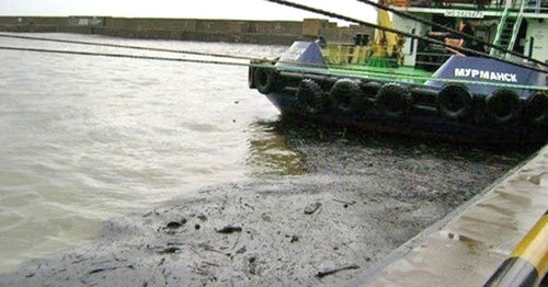 Разлив нефти в Туапсинском районе. Фото http://portnews.ru/