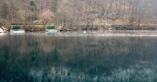 Голубое озеро. КБР. Фото: Dr Jorgen https://ru.wikipedia.org/
