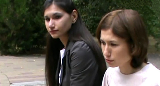 Ольга (слева) и Светлана Рыбалко. Кадр из видео "Кавказского узла"