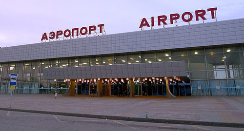 Терминал внутренних авиалиний аэропорта Волгограда. Фото: https://ru.wikipedia.org/wiki/%C3%F3%EC%F0%E0%EA_%28%E0%FD%F0%EE%EF%EE%F0%F2%29