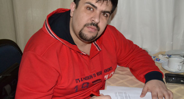 Секретарь краснодарского регионального отделения партии "Коммунисты России" Михаил Абрамян подал предварительную жалобу на решение сочинского мирового суда. Сочи, 12 января 2015 г. Фото Светланы Кравченко для "Кавказского узла"