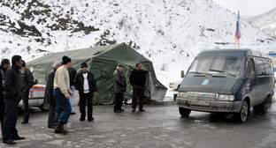 Пункт обогрева у поселка ЧМИ на Военно-Грузинской дороге. Фото: http://www.15.mchs.gov.ru Пункт обогрева у поселка ЧМИ на Военно-Грузинской дороге. Фото: http://www.15.mchs.gov.ru