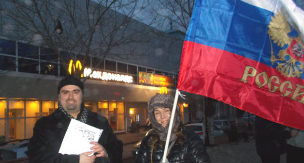 Сторонники Навального в пикете в центре Астрахани. 16 января 2015 г. Фото Елены Гребенюк для "Кавказского узла"