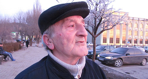 Житель Гюмри после трагических событий. Фото Тиграна Петросяна для "Кавказского узла"
