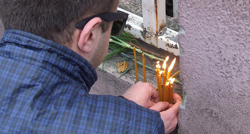 Свечи на акции в Тбилиси. Фото Эдиты Бадасян для "Кавказского узла"