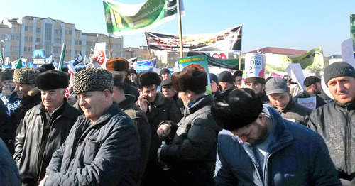 Митинг против карикатур на Мухаммада. Грозный, 19 января 2015 г. Фото Ахмеда Альдебирова для "Кавказского узла"