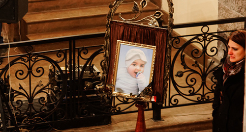 Глава Ширакской епархии Микаел Аджап: "На небе появился еще один ангел". Фото Нарека Туманяна