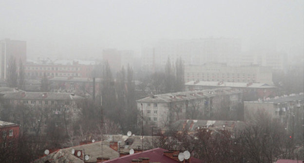 Туман в Краснодаре. Фото: Юрий Гречко / Югополис, http://www.yugopolis.ru/data/mediadb/2383/0000/0210/21027/466x10000_out__.jpg
