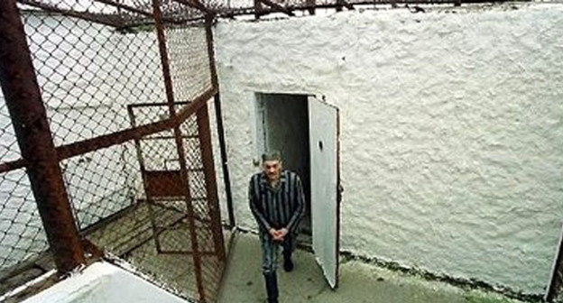 Исправительная колония. Фото http://novosti.az/obsh/20110614/296092050.html