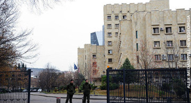 Здание прокуратуры Грузии. Фото: Александр Имедашвили, NEWSGEORGIA, http://newsgeorgia.ru/images/21616/62/216166253.jpg