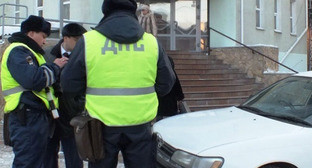 Сотрудники ДПС. Фото: Госавтоинспекция МВД России http://www.gibdd.ru/news/federal/1380927/ Сотрудники ДПС. Фото: Госавтоинспекция МВД России http://www.gibdd.ru/news/federal/1380927/