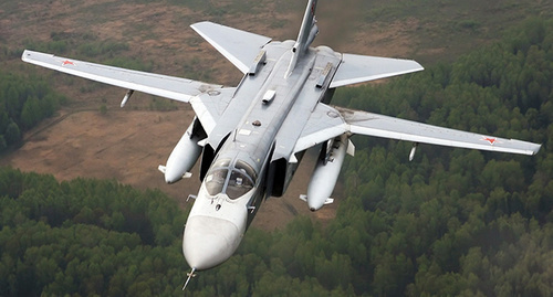 Бомбардировщик Су-24. Фото: Alexander Mishin, https://ru.wikipedia.org/wiki/%D1%F3-24#mediaviewer/File:Sukhoi_Su-24_inflight_Mishin-2.jpg