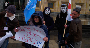 Участники акции в Тбилиси, 12 февраля 205 год. Фото Беслана Кмузова для "Кавказского узла" Участники акции в Тбилиси, 12 февраля 205 год. Фото Беслана Кмузова для "Кавказского узла"