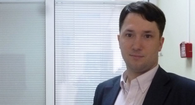 Организатор митинга, лидер движения «Закон и порядок» Роман Шикарев. Фото Светланы Кравченко для "Кавказского узла"