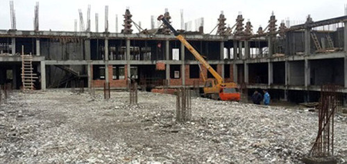 Строительна площадка новой школы в селе Центора-Юрт. Чечня, осень 2014 г. Фото http://chechnyatoday.com/content/view/281507