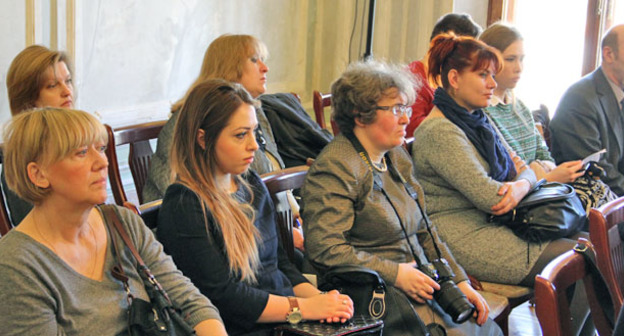 Представители СМИ во время проведения круглого стола, который состоялся после вручения премии имени Ахмеднаби Ахмеднабиева. Москва, 13 марта 2015 г. Фото Магомеда Туаева для "Кавказского узла"