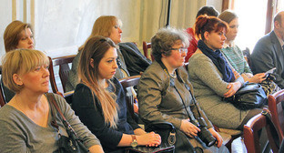 Представители СМИ во время проведения круглого стола, который состоялся после вручения премии имени Ахмеднаби Ахмеднабиева. Москва, 13 марта 2015 г. Фото Магомеда Туаева для "Кавказского узла" Представители СМИ во время проведения круглого стола, который состоялся после вручения премии имени Ахмеднаби Ахмеднабиева. Москва, 13 марта 2015 г. Фото Магомеда Туаева для "Кавказского узла"