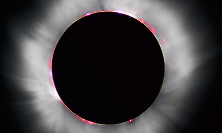 Полное затмение над Францией в 1999 году. Фото: https://upload.wikimedia.org/wikipedia/commons/1/1c/Solar_eclipse_1999_4_NR.jpg