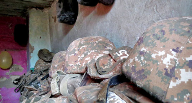 Военное обмундирование для дежурства на боевом посту. Нагорный Карабах. Фото Алвард Григорян для "Кавказского узла"