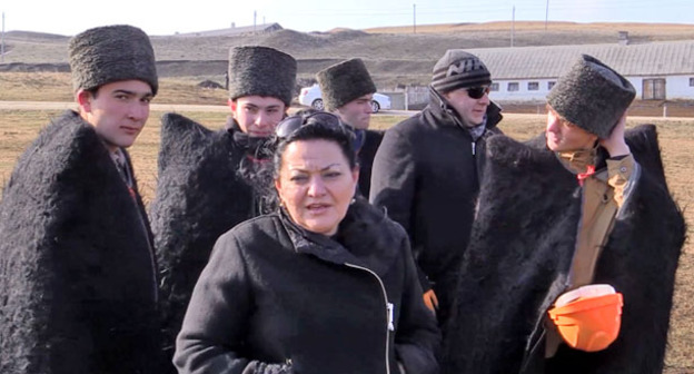 Праздничное мероприятие, посвященное закладке первого камня  культурно-этнографического комплекса "Алан-шахар". КЧР, 18 марта 2015 г. Фото http://www.riakchr.ru/