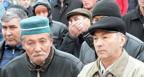 Участники схода жителей Ногайского района Дагестана, 20 марта 2015 г. Фото Патимат Махмудовой для «Кавказского узла»