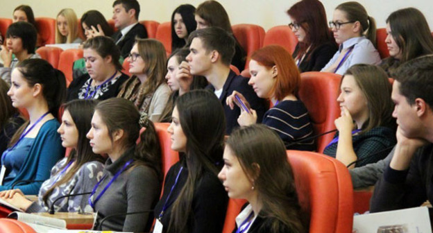 Студенты Северо-Кавказского федерального университета. Фото: официальный сайт СКФУ http://www.ncfu.ru/index.php?newsid=6390