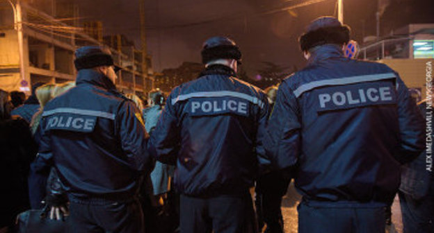 Сотрудники полиции Грузии. Фото: Александр Имедашвили, NEWSGEORGIAhttp://newsgeorgia.ru/images/21719/15/217191590.jpg