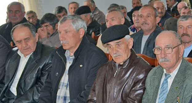 Участники собрания памяти жертв и пострадавших от техногенных и ядерных катастроф. Нальчик, апрель 2014 г. Фото: Союз «Чернобыль» России http://souzchernobyl.ru/index.php/2/2909.html