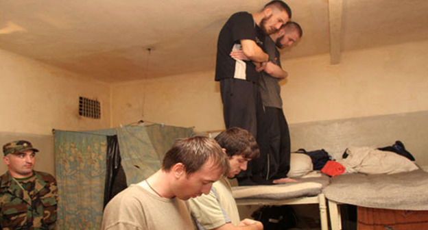 Заключенные в тюрьме. Фото предоставлено Комитетом «Гражданское содействие» и SECOURS CATHOLIQUE - CARITAS FRANCE при поддержке Европейской комиссии