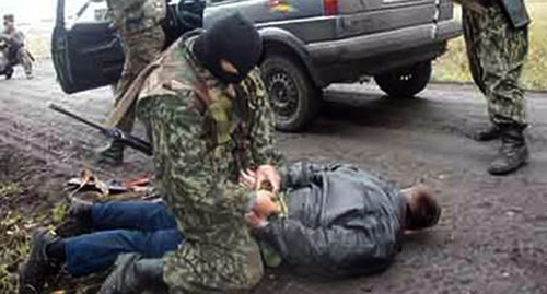 Задержание. Фото: http://bloknot-rostov.ru/news/pogranichniki-v-rostovskoy-oblasti-otkryli-strelbu-589514