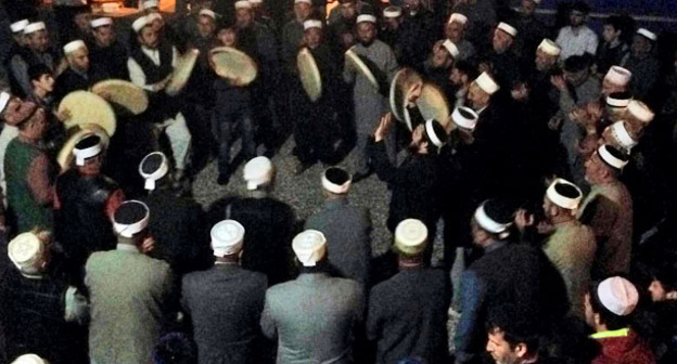 Религиозный обряд зикр. Чечня. Фото Ахмеда Альдибирова для "Кавказского узла"