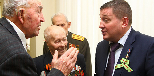 Андрей Бочаров (справа) Фото: http://www.volganet.ru/news/photogallery/1451/32703/