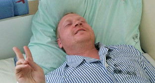 Вячеслав Стародубец в больнице. Дербент, 9 апреля 2015 г. Фото Патимат Махмудовой для "Кавказского узла" Вячеслав Стародубец в больнице. Дербент, 9 апреля 2015 г. Фото Патимат Махмудовой для "Кавказского узла"