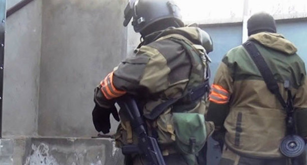 Сотрудники силовых структур. Фото http://nac.gov.ru/