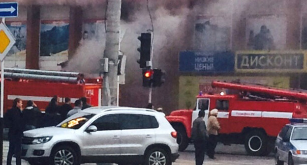 Пожар в магазине "Высшая лига" в Краснодаре. 18 апреля 2015 г. Фото Натальи Дорохиной для "Кавказского узла"