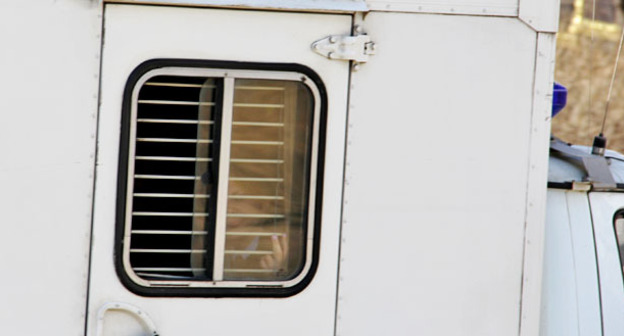 Обвиняемые по делу БОРН в автозаке. Москва, 18 марта 2015 г. Фото Магомеда Туаева для "Кавказского узла"